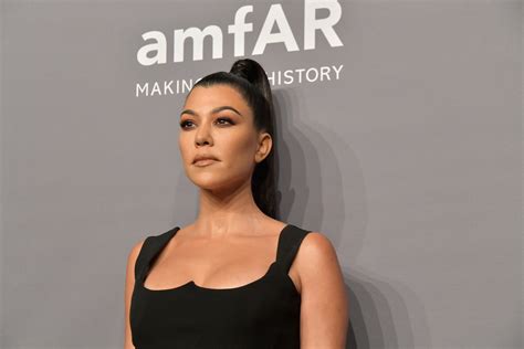 kourtney kardashian autosexual|Kourtney Kardashian shares an article about being AUTOSEXUAL